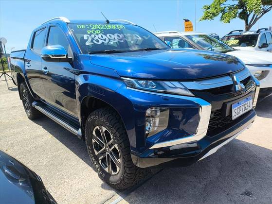 MITSUBISHI L200 TRITON 2.4 16V TURBO DIESEL SPORT HPE-S CD 4P 4X4 AUTOMÁTICO